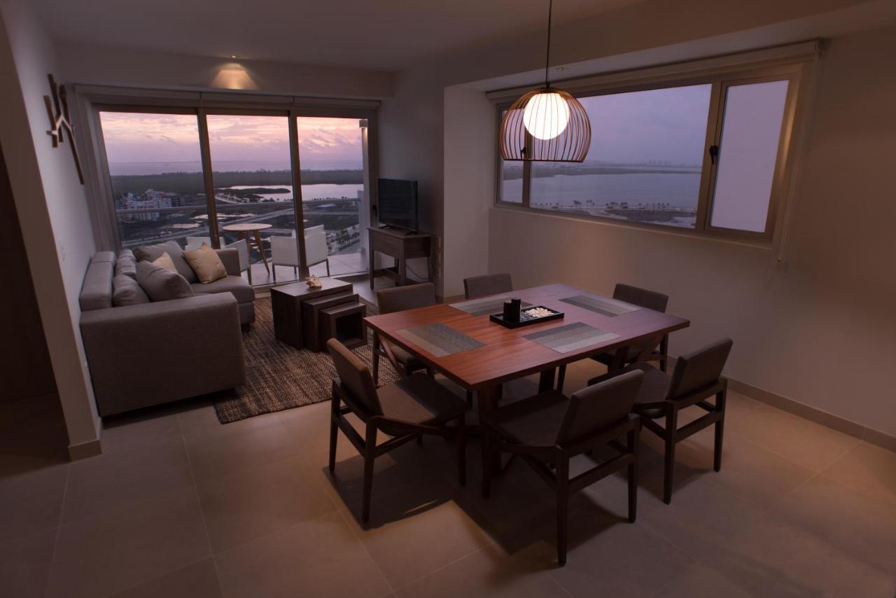 Malecon Rentals Cancún Eksteriør billede