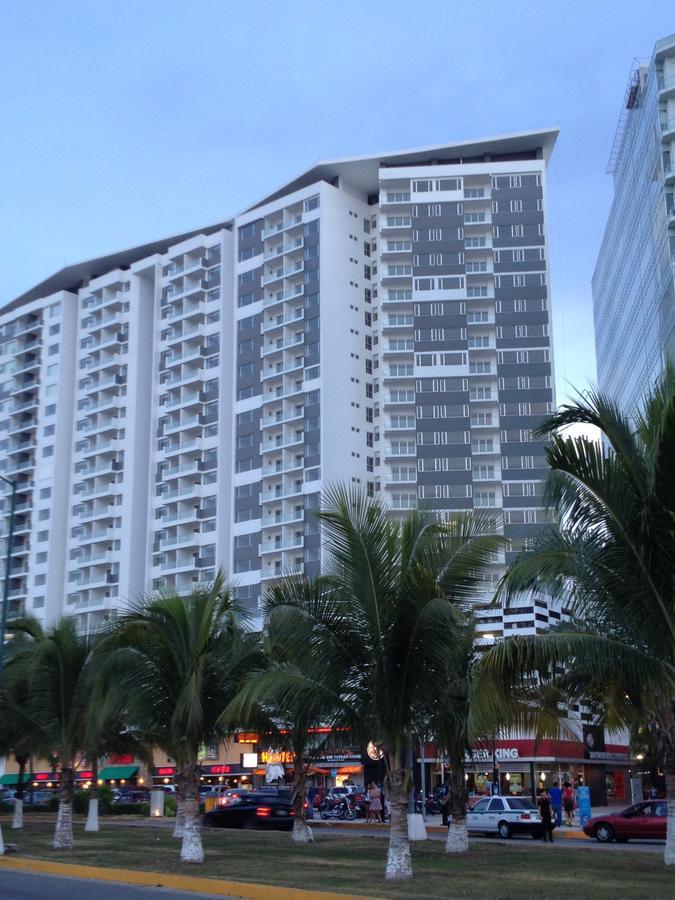 Malecon Rentals Cancún Eksteriør billede